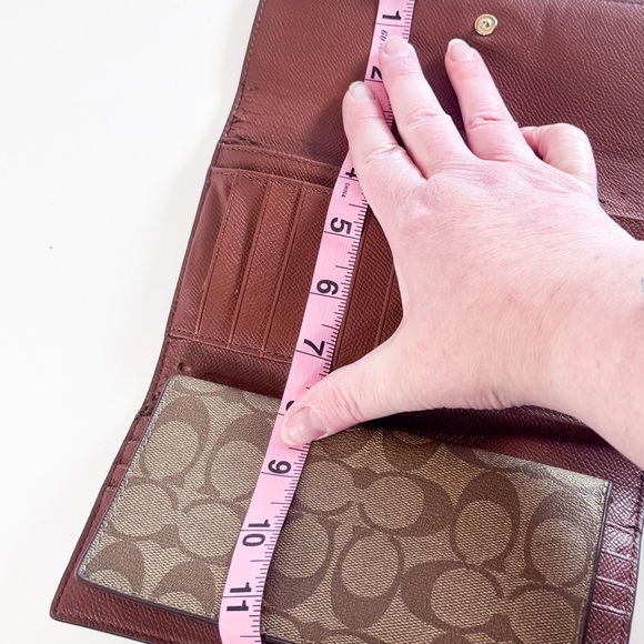 Coach Tan Signature Wallet Duo - Brown - Picture 9 of 16